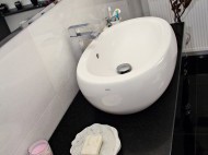Projekty wnętrz - ŁAZIENKA Z AKCENTEM W STYLU GLAMOUR